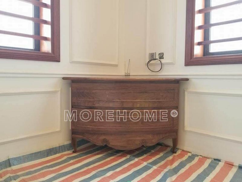 Việc lắp đặt Tap gỗ óc chó tân cổ điển có nhiều mẫu mã đa dạng và chất lượng cao cấp sẽ được thi công.